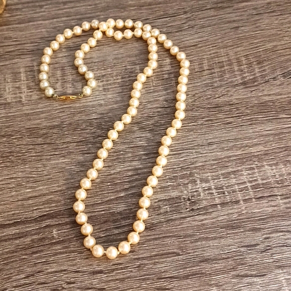 Vintage cream pearl necklace 1950s retro - Picture 2 of 7